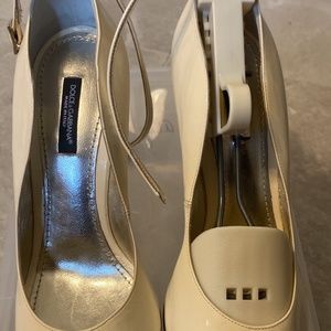 dolce & gabbana off white leather heels